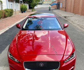 Jaguar XE 2015 - Cần bán lại xe Jaguar XE đời 2015, màu đỏ, nhập khẩu nguyên chiếc