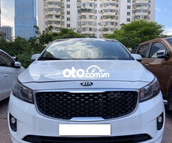 Kia Sedona 2016 - Cần bán Kia Sedona sản xuất 2016, màu trắng