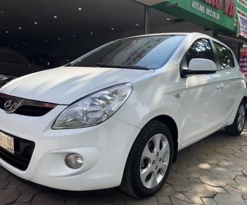 Hyundai i20 2011 - Cần bán gấp Hyundai i20 2011, màu trắng, nhập khẩu nguyên chiếc, giá chỉ 289 triệu