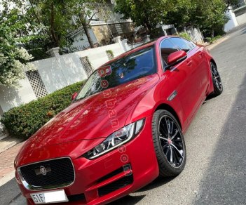 Jaguar XE 2015 - Cần bán lại xe Jaguar XE đời 2015, màu đỏ, nhập khẩu nguyên chiếc