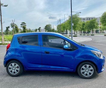 Chevrolet Spark   2018 - Cần bán gấp Chevrolet Spark sản xuất 2018, màu xanh lam  