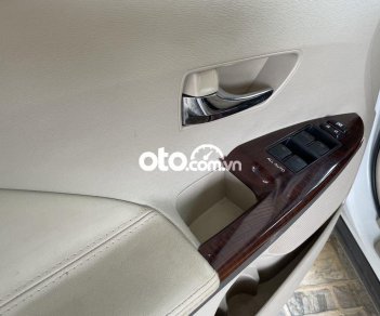 Toyota Venza 2011 - Cần bán gấp Toyota Venza đời 2011, màu trắng, nhập khẩu nguyên chiếc, 780 triệu