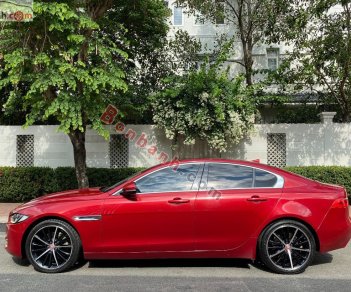 Jaguar XE 2015 - Cần bán lại xe Jaguar XE đời 2015, màu đỏ, nhập khẩu nguyên chiếc