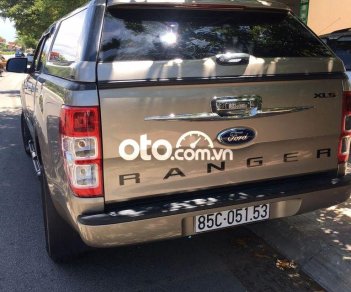 Ford Ranger 2015 - Bán Ford Ranger đời 2015, màu xám, nhập khẩu nguyên chiếc, giá tốt