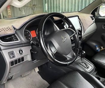 Mitsubishi Triton   4x2 AT 2016 - Cần bán xe Mitsubishi Triton 4x2 AT đời 2016, màu xám, nhập khẩu số tự động, giá 420tr
