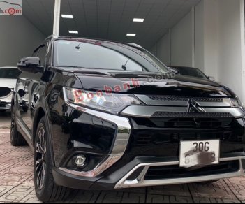 Mitsubishi Outlander   2.0 CVT Premium 2020 - Cần bán Mitsubishi Outlander 2.0 CVT Premium đời 2020, màu đen