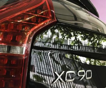 Volvo XC90 2017 - Bán ô tô Volvo XC90 năm sản xuất 2017, màu đen, xe nhập