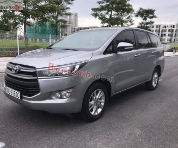 Toyota Innova   2.0E  2017 - Bán xe Toyota Innova 2.0E năm sản xuất 2017, màu bạc 