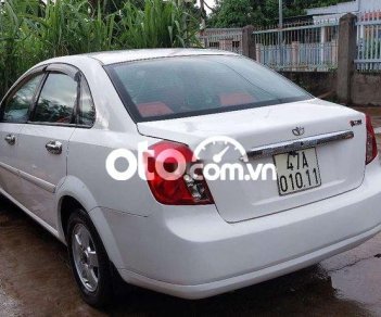 Daewoo Lacetti 2011 - Cần bán gấp Daewoo Lacetti năm 2011, màu trắng, giá chỉ 165 triệu