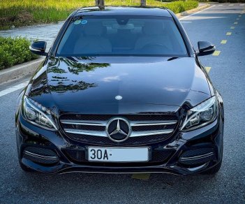 Mercedes-Benz C200 2015 - Cần bán Mercedes C200 2015, màu đen, giá tốt