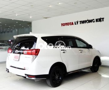 Toyota Innova   Venturer 2019 - Bán Toyota Innova Venturer sản xuất 2019, màu trắng, 720tr