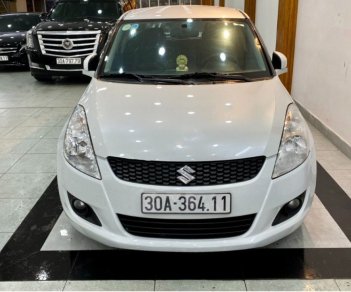 Suzuki Swift 2015 - Cần bán Suzuki Swift sản xuất 2015, màu trắng chính chủ, giá 330tr