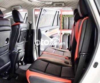 Toyota Innova   Venturer 2019 - Bán Toyota Innova Venturer sản xuất 2019, màu trắng, 720tr