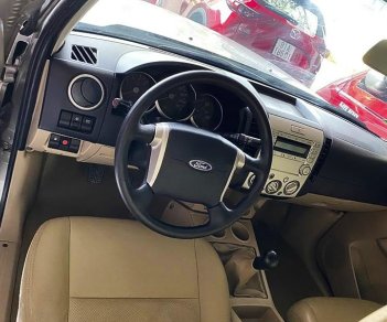 Ford Everest    2008 - Cần bán Ford Everest sản xuất năm 2008