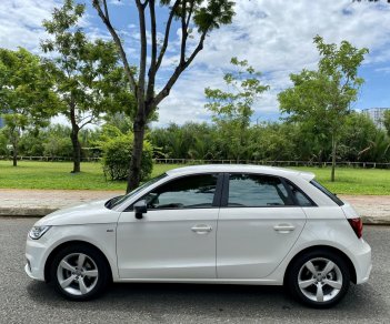 Audi A1 2015 - Bán xe Audi A1 bản Sline năm 2015, siêu lướt 21.000km nội thất đen zin nguyên bản, option miên man