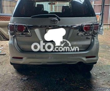 Toyota Fortuner 2016 - Cần bán gấp Toyota Fortuner sản xuất 2016, màu bạc, nhập khẩu 