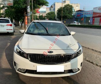 Kia Cerato   1.6AT  2018 - Cần bán lại xe Kia Cerato 1.6AT sản xuất 2018, màu trắng còn mới, 505 triệu