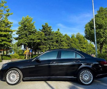 Mercedes-Benz E400 2013 - Bán Mercedes E400 năm sản xuất 2013, màu đen còn mới