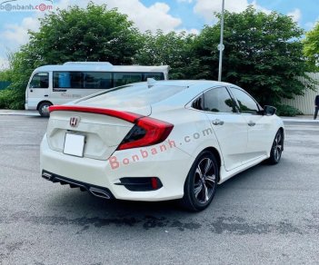 Honda Civic 2016 - Cần bán lại xe Honda Civic đời 2016, màu trắng, nhập khẩu nguyên chiếc còn mới, 635 triệu