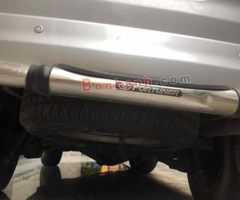 Toyota Fortuner   2.7V 4X2 AT  2016 - Bán Toyota Fortuner 2.7V 4X2 AT 2016, màu bạc, giá chỉ 636 triệu