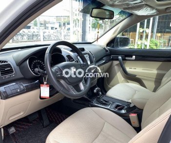 Kia Sorento 2018 - Xe Kia Sorento năm sản xuất 2018, màu trắng giá cạnh tranh