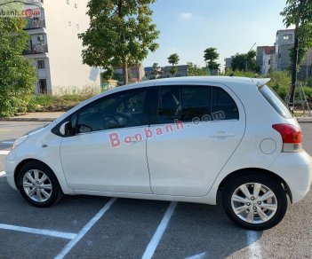 Toyota Yaris 2011 - Cần bán gấp Toyota Yaris đời 2011, xe nhập, giá tốt