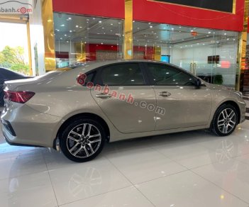 Kia Cerato   1.6 MT  2019 - Xe Kia Cerato 1.6 MT năm 2019, màu vàng cát