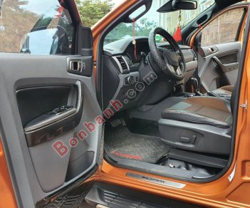 Ford Ranger   Wildtrak 3.2L 4x4 AT  2016 - Cần bán Ford Ranger Wildtrak 3.2L 4x4 AT năm 2016, màu vàng, nhập khẩu nguyên chiếc