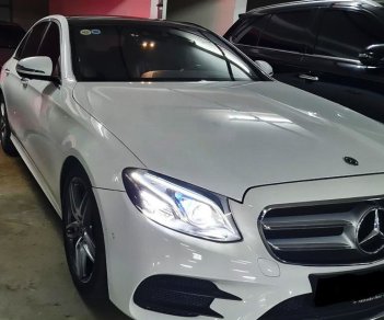 Mercedes-Benz E300   2017 - Bán Mercedes sản xuất năm 2017, màu trắng còn mới