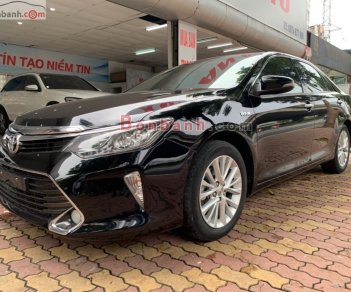 Toyota Camry   2.0E  2018 - Cần bán gấp Toyota Camry 2.0E sản xuất năm 2018, màu đen