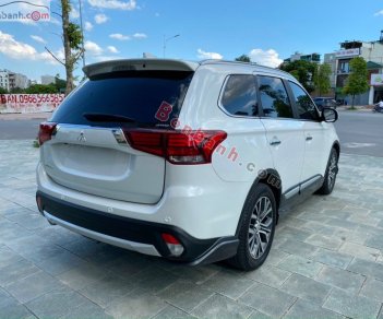 Mitsubishi Outlander   2.4 CVT Premium  2018 - Cần bán Mitsubishi Outlander 2.4 CVT Premium 2018, màu trắng còn mới, 825 triệu