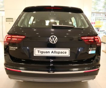 Volkswagen Tiguan Luxury S 2021 - Volkswagen Tiguan Luxury S màu đen - nội thất cam đen - Xe có sẵn giao ngay