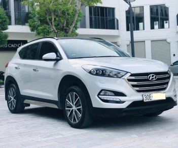 Hyundai Tucson 2016 - Bán Hyundai Tucson sản xuất năm 2016, màu xám, nhập khẩu còn mới, giá tốt