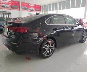 Kia Cerato   2.0 AT Premium  2020 - Bán xe Kia Cerato 2.0 AT Premium 2020, màu đen còn mới, giá chỉ 615 triệu