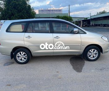 Toyota Innova 2006 - Cần bán Toyota Innova đời 2006, màu bạc  