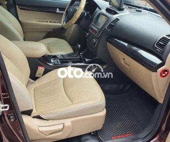 Kia Sorento     2016 - Cần bán gấp Kia Sorento đời 2016, màu đỏ 