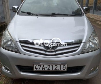 Toyota Innova 2010 - Cần bán xe Toyota Innova sản xuất năm 2010 còn mới giá cạnh tranh