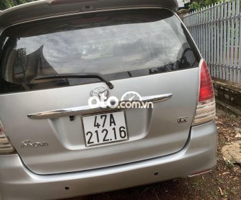 Toyota Innova 2010 - Cần bán xe Toyota Innova sản xuất năm 2010 còn mới giá cạnh tranh