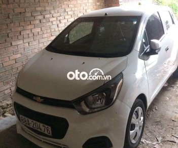 Chevrolet Spark 2018 - Cần bán lại xe Chevrolet Spark 2018, màu trắng