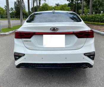 Kia Cerato   1.6 AT Luxury  2019 - Bán Kia Cerato 1.6 AT Luxury đời 2019, màu trắng, giá chỉ 543 triệu