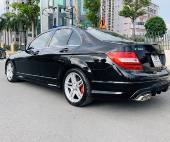 Mercedes-Benz C300 2011 - Bán Mercedes C300 sản xuất năm 2011, màu đen còn mới