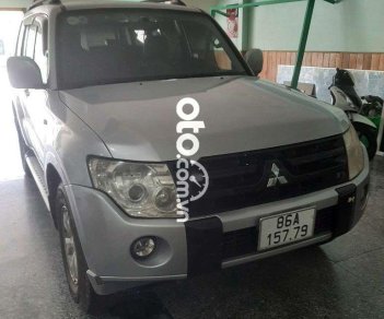 Mitsubishi Pajero    2009 - Cần bán Mitsubishi Pajero sản xuất 2009, màu bạc, xe nhập  