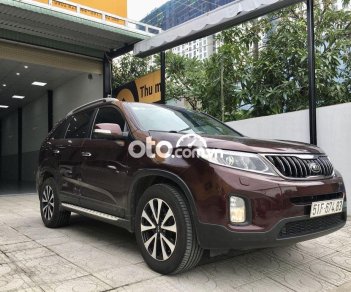 Kia Sorento 2016 - Cần bán xe Kia Sorento sản xuất năm 2016, màu đỏ còn mới, giá tốt