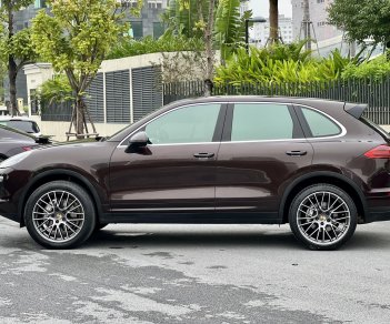 Porsche Cayenne 2016 - Cần bán xe màu nâu