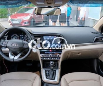 Hyundai Elantra 2021 - Bán Hyundai Elantra đời 2021, màu trắng, giá chỉ 540 triệu