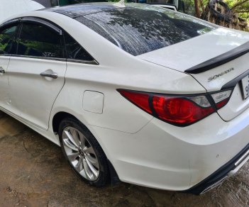 Hyundai Sonata   AT 2011 - Cần bán gấp Hyundai Sonata AT năm 2011, màu trắng, nhập khẩu, giá tốt