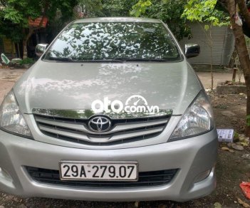 Toyota Innova G  2011 - Cần bán Toyota Innova G 2011, màu bạc, giá cạnh tranh