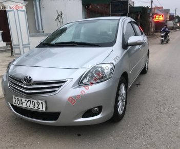 Toyota Vios   E   2011 - Bán Toyota Vios E sản xuất năm 2011, màu bạc còn mới  