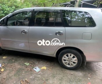 Toyota Innova G  2011 - Cần bán Toyota Innova G 2011, màu bạc, giá cạnh tranh