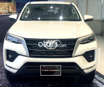 Toyota Fortuner 2021 - Cần bán Toyota Fortuner 2021, màu trắng